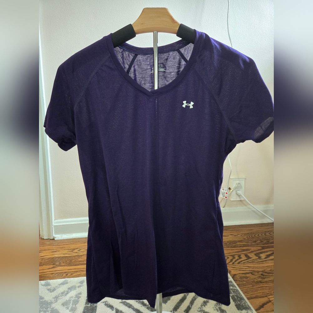 Under Armour Women's Purple V-Neck Top
